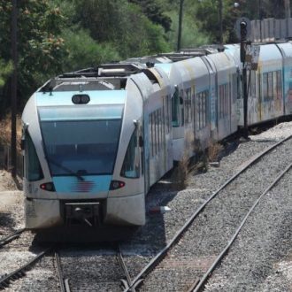 Hellenic Train: Δύο ώρες τους “φυλάκισε” στα βαγόνια