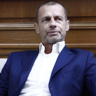 Τσέφεριν: Χειρότερος των πολιτικών Τσέφεριν: Χειρότερος των πολιτικών