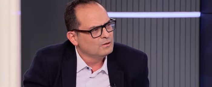 Νίκος Μανεσιώτης: Το βράδυ στο RISE TV απαντά για το sms