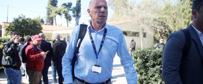 Η ΑΕΚ έφαγε τον Μπένετ!!!