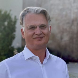 Ελένη: Να γιατί μαύρο στον Πτωχό