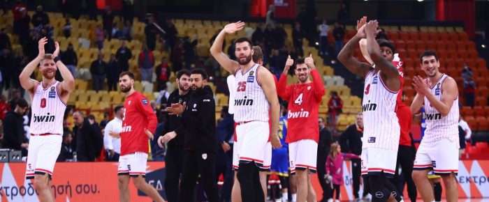 Έλαμψαν δια της απουσίας τους