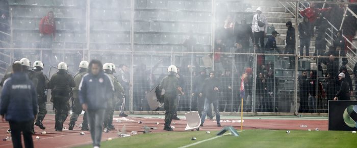 Μπάτσοι, γουρούνια, δολοφόνοι