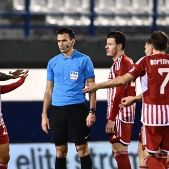 Για ύπνο στη μπουζού Για ύπνο στη μπουζού
