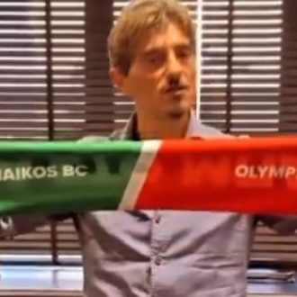 Τα καραγκιοζιλίκια του Γιαννακόπουλου