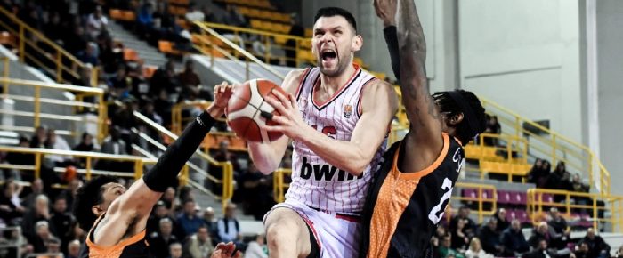 Η κόκκινη Κυριακή Η κόκκινη Κυριακή