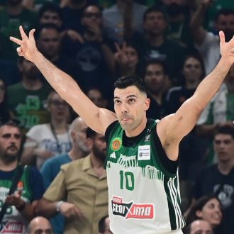 Μωρή Εφές. Πώς επιτρέπεις να σε γ@μάνε; Μωρή Εφές. Πώς επιτρέπεις να σε γ@μάνε;