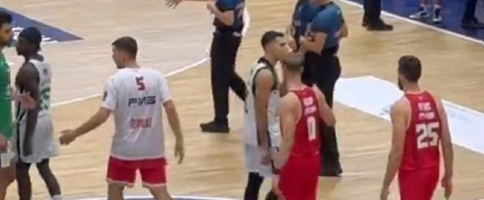 Σλούκα σε γράφουμε στα αρχίδια μας