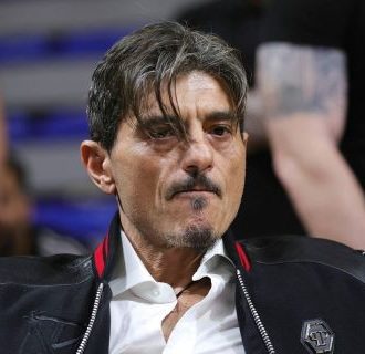 Παίξτε για τον Γιαννακόπουλο Παίξτε για τον Γιαννακόπουλο