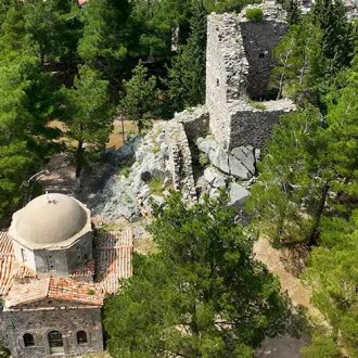 Και ψωμί ψημένο στο λόφο