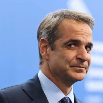 Οι Γαλάζιοι φραπέδες και η φρατζόλα με χρεωστική Οι Γαλάζιοι φραπέδες και η φρατζόλα με χρεωστική
