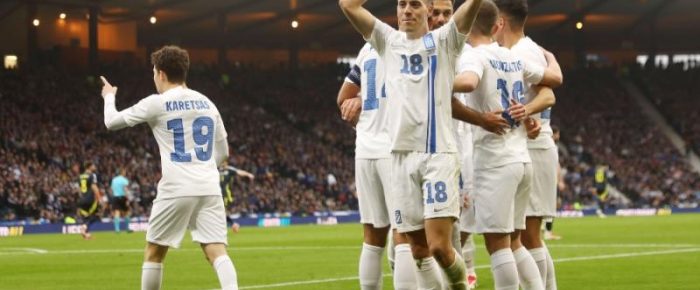 Εσείς τους κάνατε υπερομάδα Εσείς τους κάνατε υπερομάδα