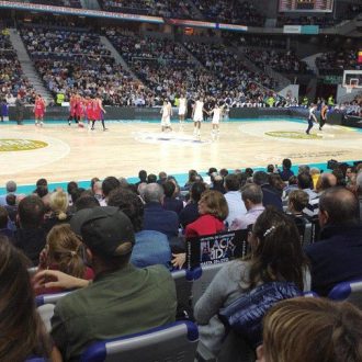 Κάτι κωλόγριες Κάτι κωλόγριες