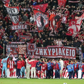 Η φίλη μας γιόρτασε στο «Καραϊσκάκης» Η φίλη μας γιόρτασε στο «Καραϊσκάκης»