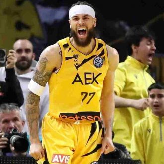 Αεκάρα σήκωσε το Αεκάρα σήκωσε το