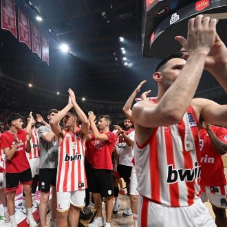 Ο Μελισσούλας δεν κοιμήθηκε όλη νύχτα Ο Μελισσούλας δεν κοιμήθηκε όλη νύχτα