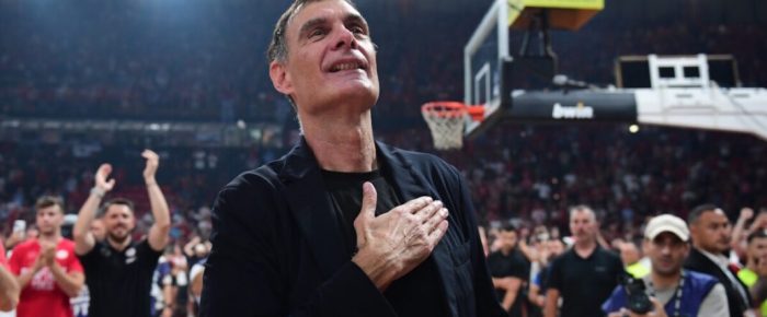 Ο σκακιστής του πήρε το σκαλπ