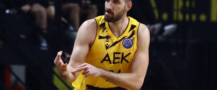 Ποιος Βαλαντιούνας; Ο Κουζέλογλου