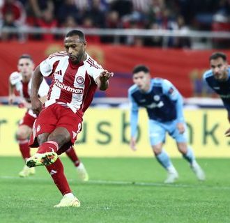 Ήταν πέναλτι. Αλλά δεν έπρεπε να το δώσει.