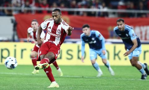 Ήταν πέναλτι. Αλλά δεν έπρεπε να το δώσει.