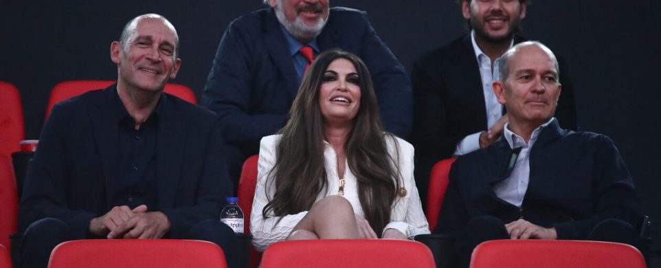 Γκιλφόιλ: Πλήρωσε εισιτήριο; Γκιλφόιλ: Πλήρωσε εισιτήριο;