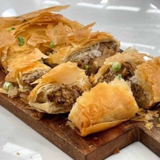 Ο Νικολάκης τάβλα Ο Νικολάκης τάβλα