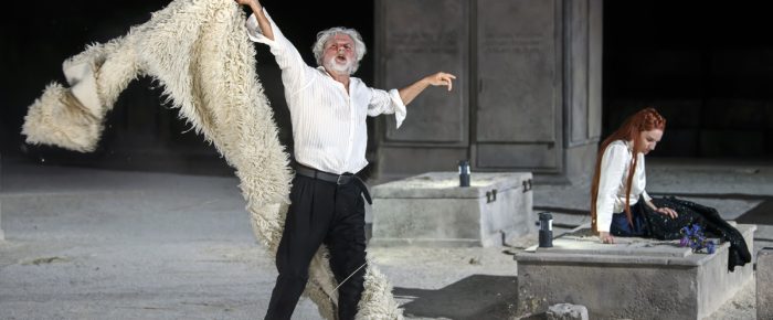 “Εγώ τέτοιες ανωμαλίες δεν βλέπω”