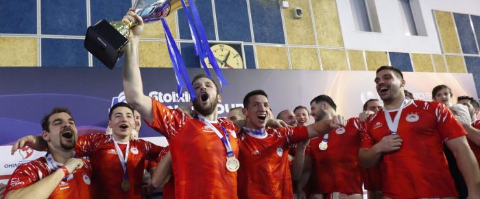 Έτσι γαμάει ο Πειραιάς