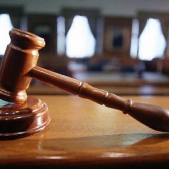 Εδώ ταιριάζει το «ξεφτιλισμένη»