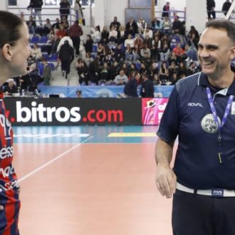 Μυλωνάκη σε γαμάμε Μυλωνάκη σε γαμάμε