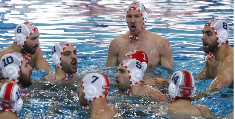 Γιατί, ρε παιδιά;