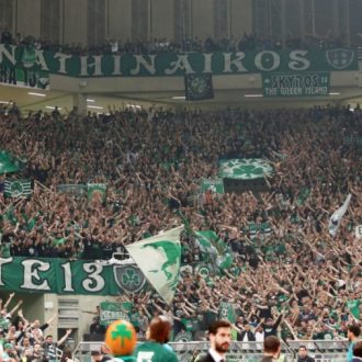 Οι… πειραγμένοι εξευτέλισαν τον εθνικό ύμνο