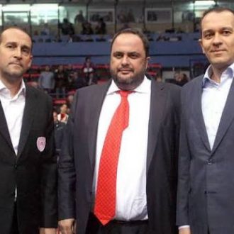 Και στον χορηγό απέναντι