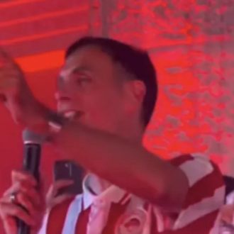 Παίρνω θέση στην κερκίδα