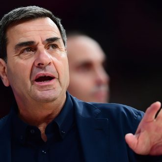Βρήκαμε παππά να τους θάψουμε