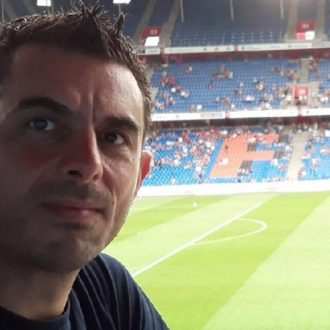 Παραμυθά Κουβεντίδη θα σου κόψουμε το δάκτυλο